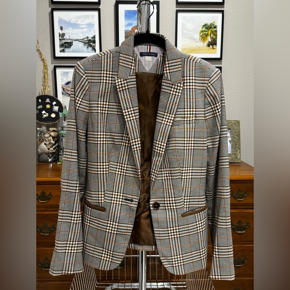 Classic Tommy Hilfiger Plaid Blazer